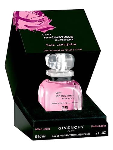 Very-Irresistible-Rose-Centifolia-De-Chateauneuf-De-Grasse-2006