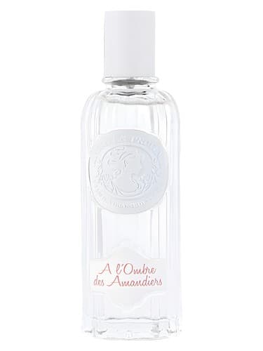A-L-Ombre-Des-Amandiers